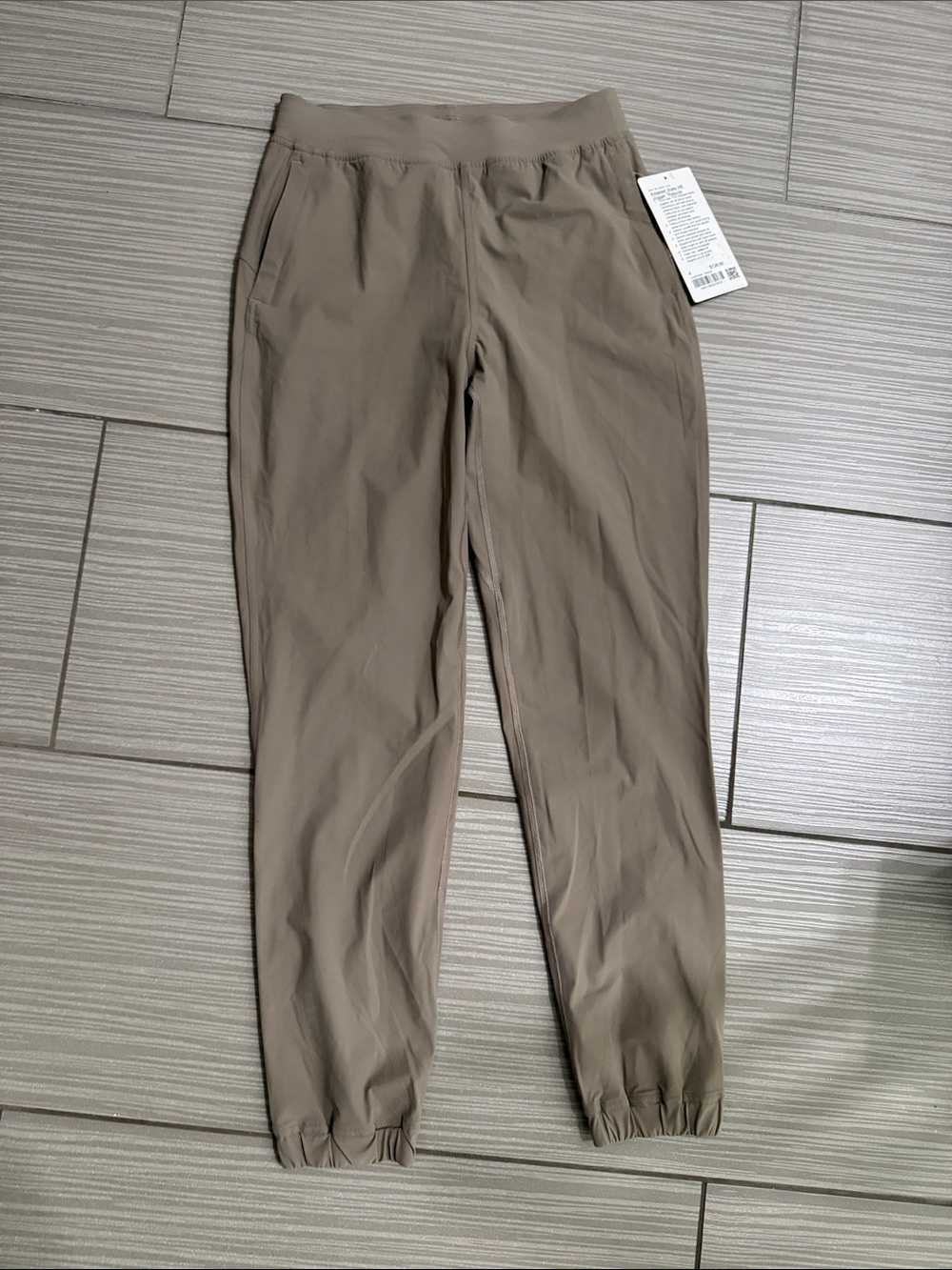 Lululemon Adapted State Jogger - Khaki Color - Size 4 - NWT